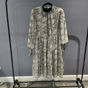 Japparel snake print dress